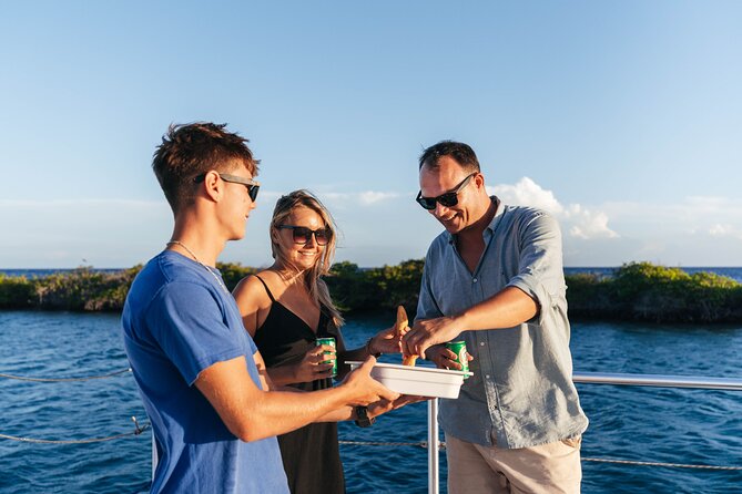 Happy Hour Sunset Cruise - Seating, wind, and boat capacity
