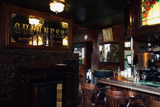 Haunted Montreal Pub Crawl - Walking, stairs, transit, and timing