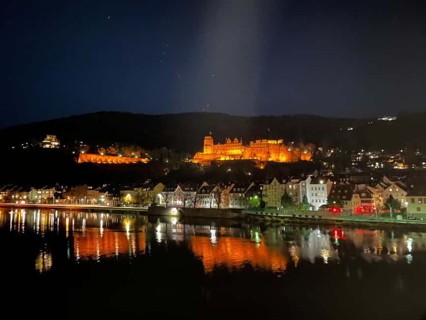 Heidelberg: Pub crawl through the old town, drinks included - Old-town streets with short history stops