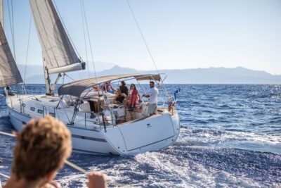 Heraklion: Sailboat Cruise to Dia Island with Drinks & Lunch