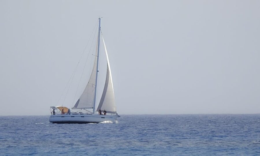 Heraklion: Sailing Cruise to Dia Island with Drinks and Meal - Who will enjoy this cruise most