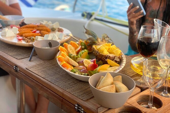 Hersonissos: Luxury Sunset Catamaran Cruise Sushi & Open Bar - What the catamaran feels like on board