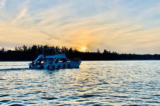 Hip Hop adult only Party Boat with Unlimited drinks& sand-bar - Music volume and the real meaning of hip hop