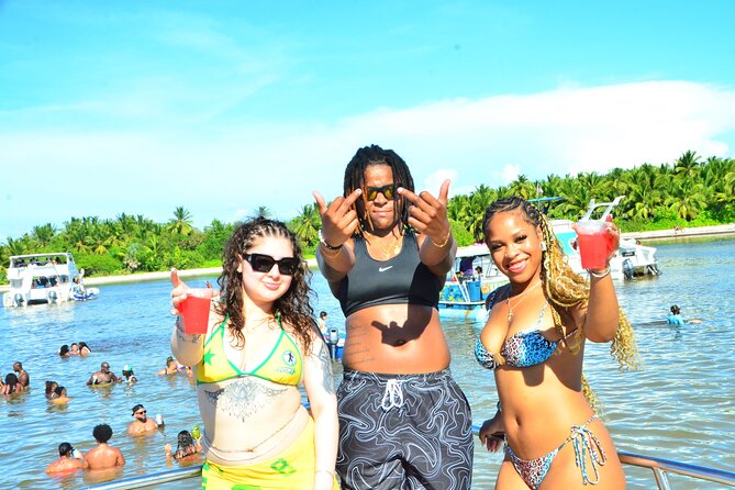 Hip Hop Adult Only Party Boat with Unlimited drinks & Sandba stop - What unlimited drinks really means