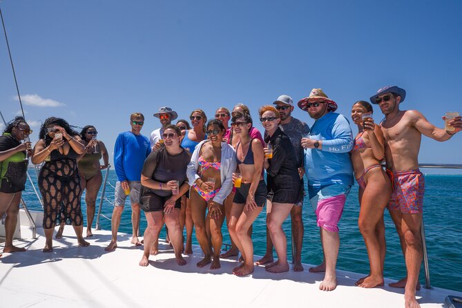 Hip hop party boat, adults only - Weather, cancellations, and practical planning
