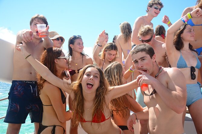 Hip Hop Party Boat Booze Cruise with Open Bar (Adults Only) - What you actually get to eat