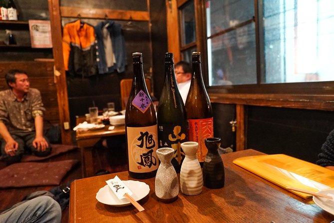Hiroshima Izakaya Food and Drink Night Tour - What the guides add to the evening