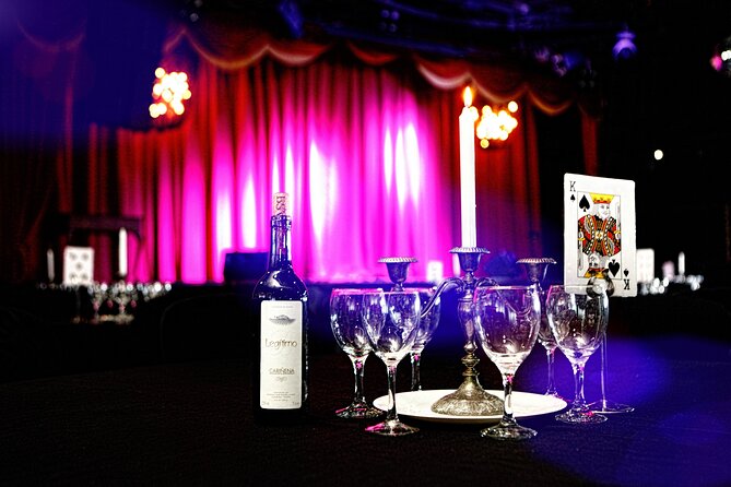 House of Illusion Magic Show with Drinks - An evening of magic in Salou