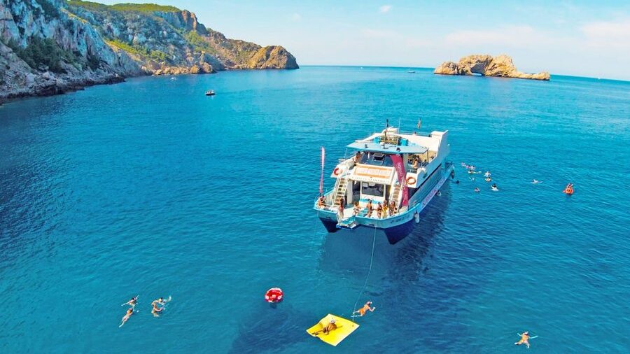 Ibiza: Cala Salada & North Cruise with Drinks & Snorkeling - Key points at a glance