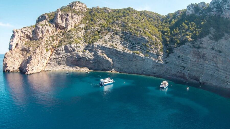 Ibiza: Cala Salada & North Cruise with Drinks & Snorkeling - What is included for $53