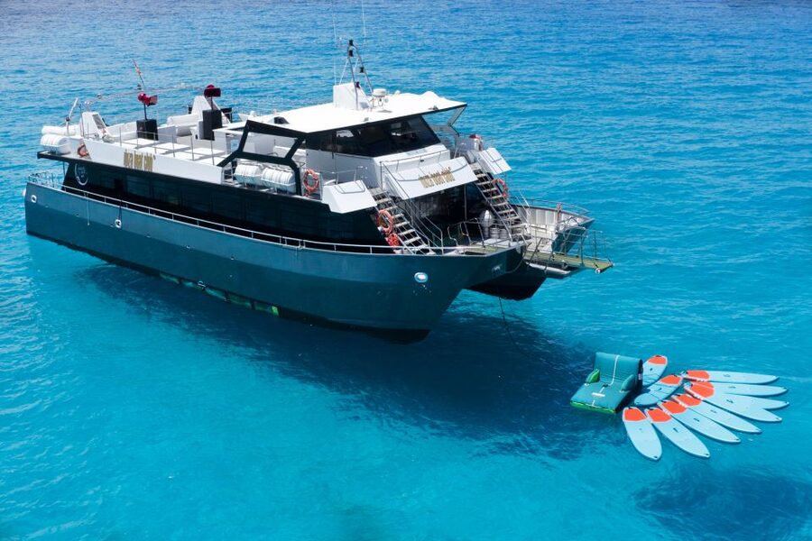 Ibiza: Formentera Sunset Boat Part with Drinks and Food - The return cruise and the open bar