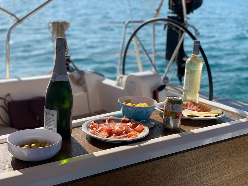 Ibiza: Midday or Sunset Sailing with Snacks and Open Bar - Who should book this Ibiza cruise?