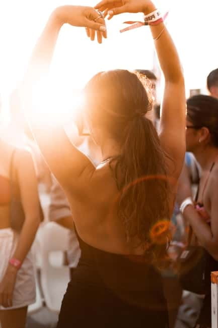 Ibiza: Party Boat w/ Drinks, Live Performances, DJ & Dancers - Three hours at sea with house music