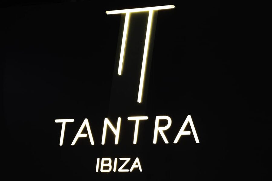 Ibiza: Pre-Party at Tantra w/ Premium Open Bar & Club Ticket - The shift from pre-party to Tantra Club