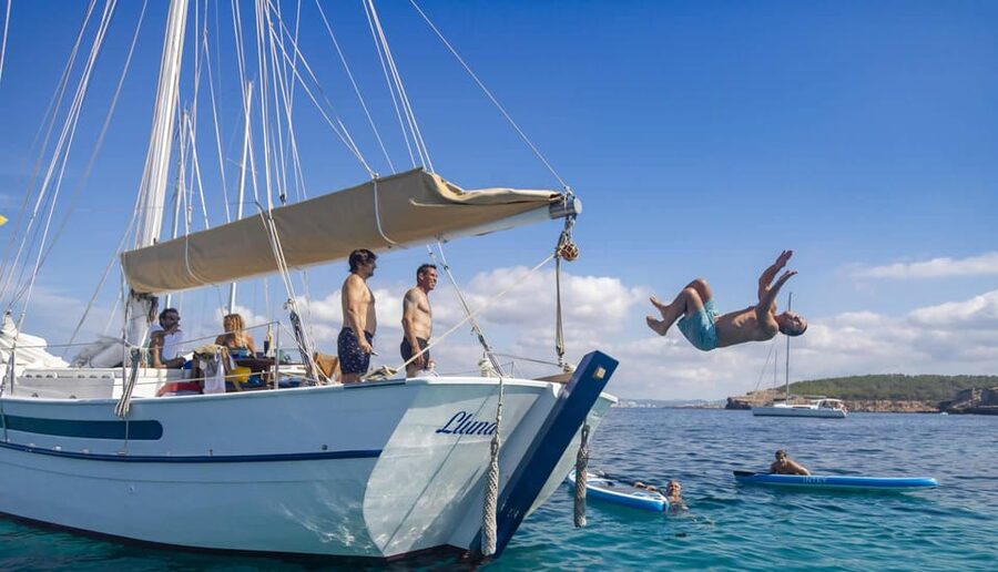 Ibiza: Private Sailboat with Premium Open Bar, Food & Music - A classic yacht with a relaxed Ibiza plan