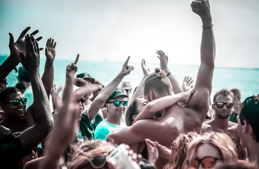 Ibiza: Sunset Boat Party at Ibiza Boat Club with Open Bar - Who will enjoy it most