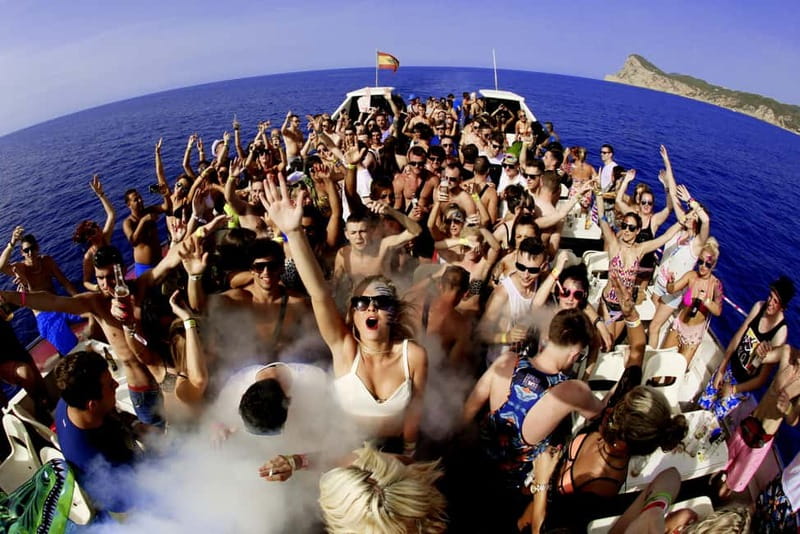 Ibiza Sunset Boat Party with 3hrs Open Bar + 3 Club Entries - A sunset boat party that doubles as a club pass
