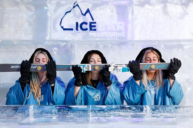 Ice Bar Tour in Melbourne with Cocktails - Getting dressed for temperatures below freezing