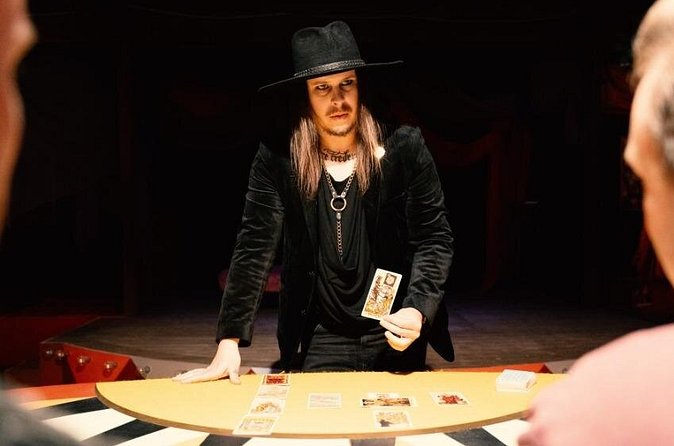 Immersive Magic Experience with Craft Cocktails in London - Timing your booking and arrival