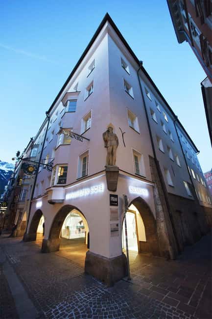 Innsbruck: Swarovski Exclusive Guided Tour with Drink & Gift - Key points to know