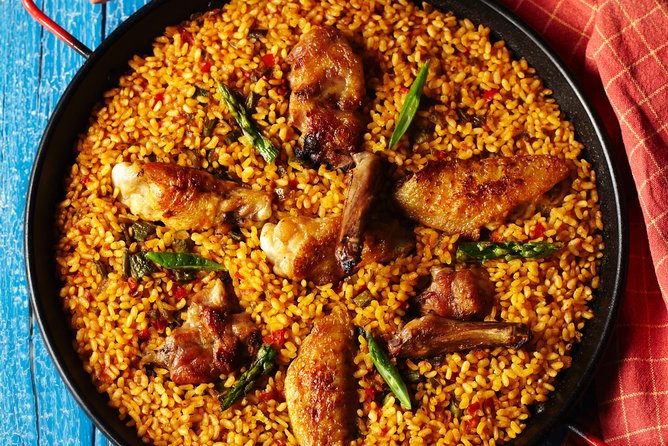 Interactive Paella & Market: Bottomless Wine & Rambla Views - Starting at La Boqueria on La Rambla