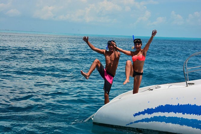 Isla Mujeres adventure by Catamaran. Snorkel, open bar and lunch - Sailing from Marina Cun Maran in Cancun