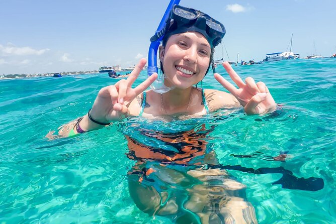 Isla Mujeres Basic Trip with Snorkel and Open Bar - Open bar and the social side of the catamaran
