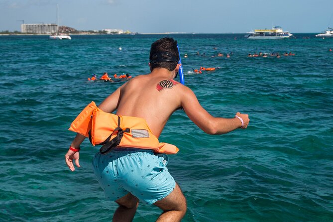 Isla Mujeres Catamaran from Cancun with Open bar and lunch - Exploring Isla Mujeres on your own