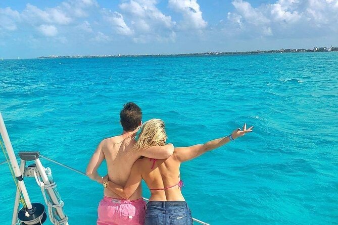 Isla Mujeres Catamaran Tour with Snorkel, Open bar and Transport - What the $85 price really buys