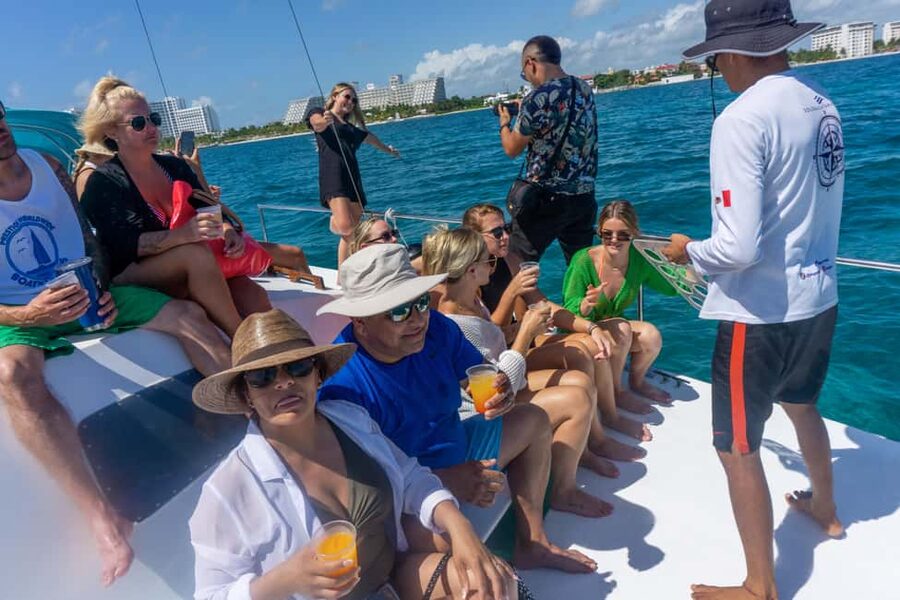 Isla Mujeres Catamaran Tour with Snorkeling & Open bar - Key points at a glance
