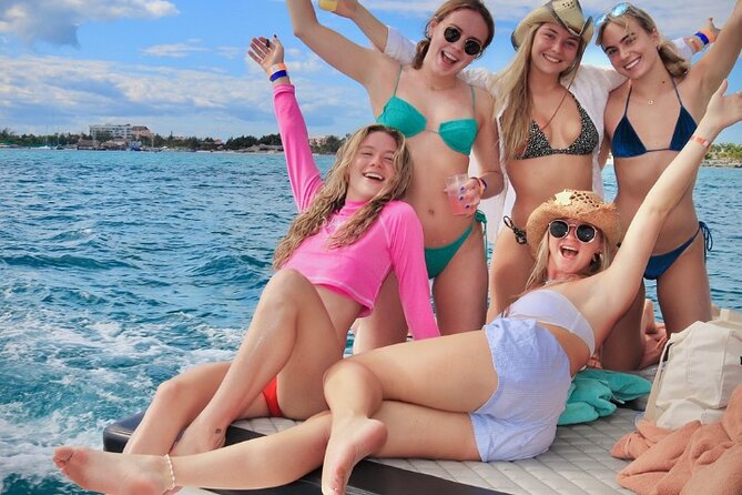 Isla Mujeres Catamaran Tour with Snorkeling, Open Bar & Buffet - Why this Isla Mujeres day works well