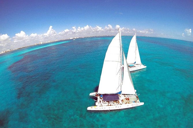 Isla Mujeres tour from Cancún (open bar, lunch ) - The open bar and lunch affect the value