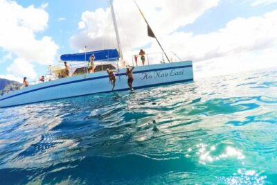 Isla Mujeres tour in a Catamaran with snorkel, open bar, lunch