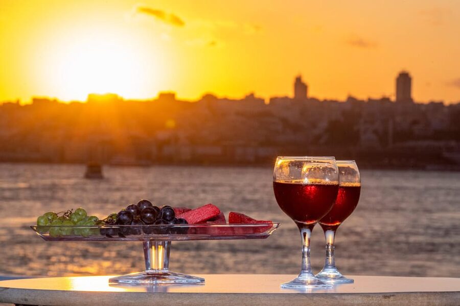 Istanbul: Bosphorus Sunset Cruise with Drinks & Snack - Ortaköy Mosque and the bridge view