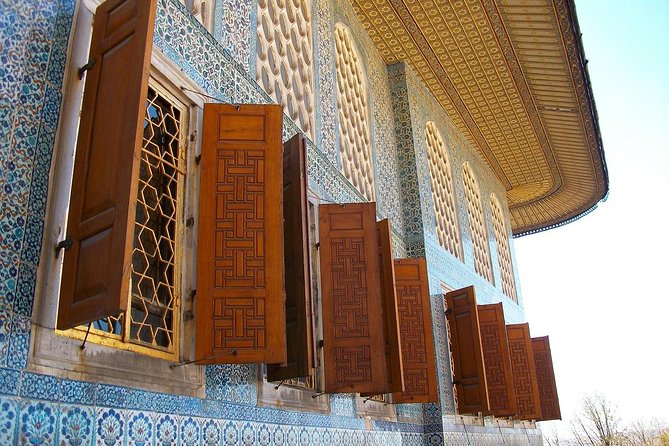 Istanbul Highlights: Guided Tour with Turkish Tea or Coffee - Why this half-day route works in Istanbul