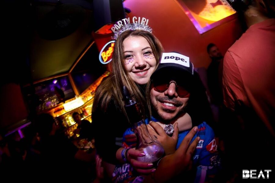 Istanbul: Party Pub Crawl with Party Bus - Two bars and two rooftop clubs