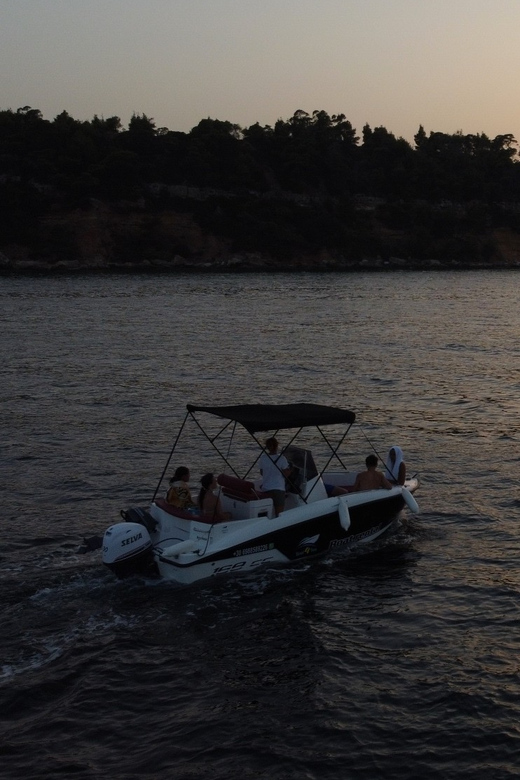 Kassandra: Private Sunset Cruise with Drinks & Swimming - What the private format adds