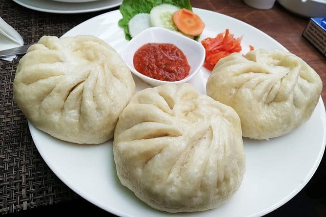 Kathmandu: Food, Drink and Shopping Rickshaw Tour - Why the rickshaw and walking combination works