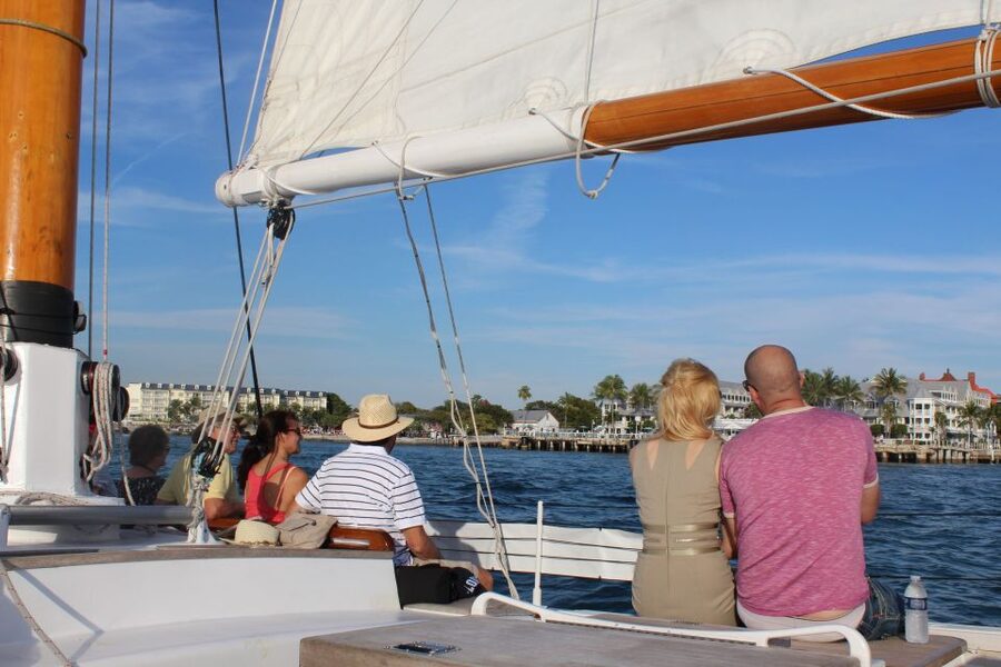 Key West: Schooner Full Moon Night Sail with Drinks - Key points to know before booking