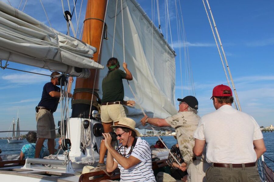 Key West: Schooner Full Moon Night Sail with Drinks - How to prepare for boarding