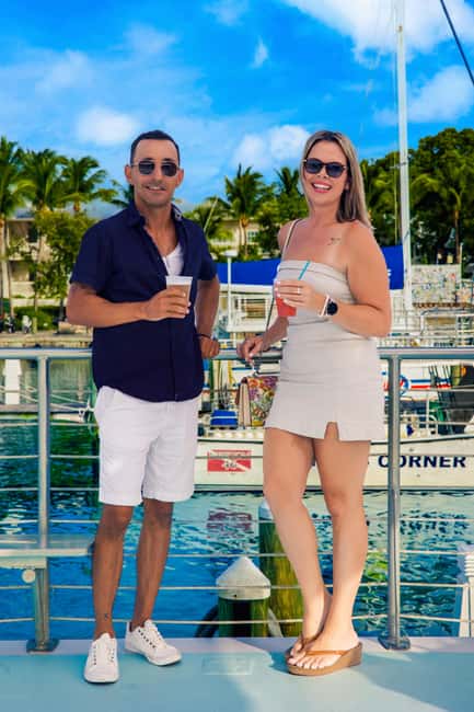 Key West Signature Sunset Cruise with Open Bar, Food & Music - Key points to know