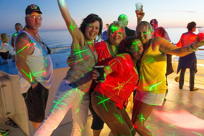 Key West Signature Sunset Sail with Live Music, Open Bar & Food - Crowds, families, and the atmosphere onboard