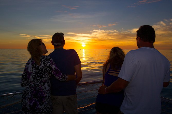 Key West Sunset Cruise: Dinner, Live Music & Drinks Included - The return ride and end of the evening