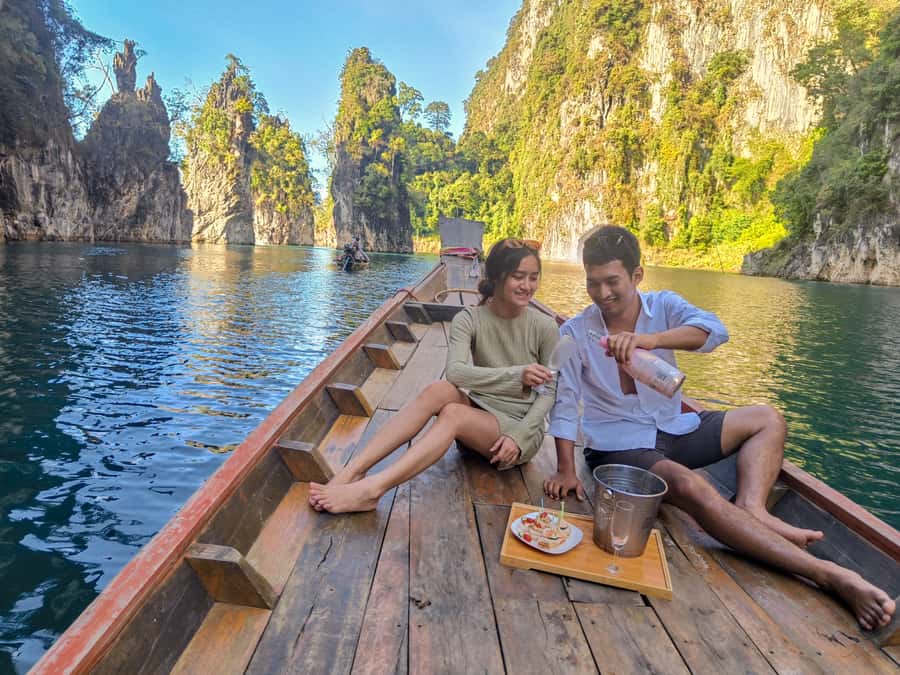 Khao Lak: Cheow Lan Lake Romantic Sunset Cruise with Drinks - Swimming, tapas, and sparkling wine on the lake