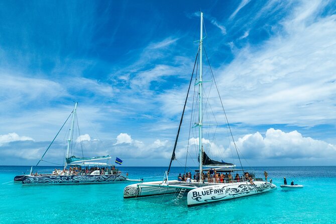 Klein Curacao Day Trip with Premium Open Bar and BBQ-Lunch - The catamaran crossing from Jan Thiel