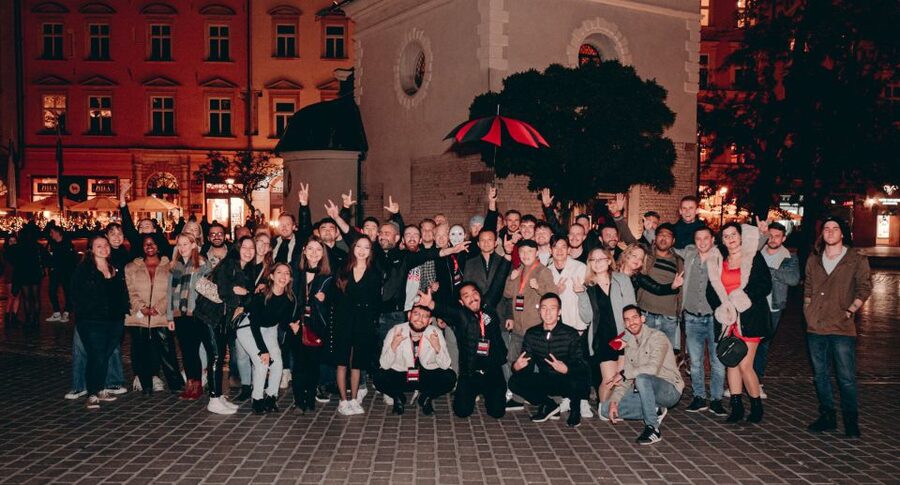 Krakow: Pub Crawl with 1 Hour of Unlimited Alcoholic Drinks - Starting at St. Wojciech Church in Krakow’s Old Town