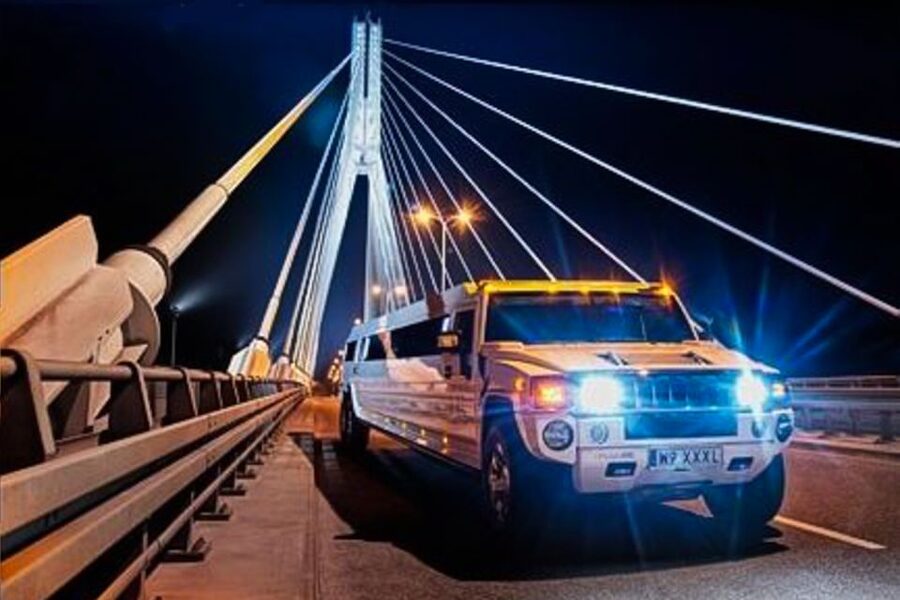 Kraków: VIP Limo Party Tour with Drinks & Club Entry - Dress carefully for Kraków’s club door
