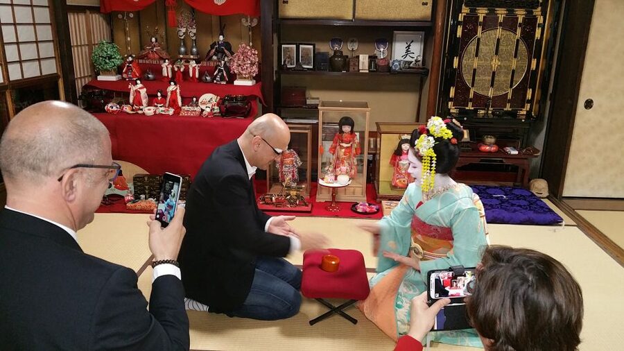 Kyoto: Maiko Happy Hour at a Historic Machiya - Who will get the most from this experience