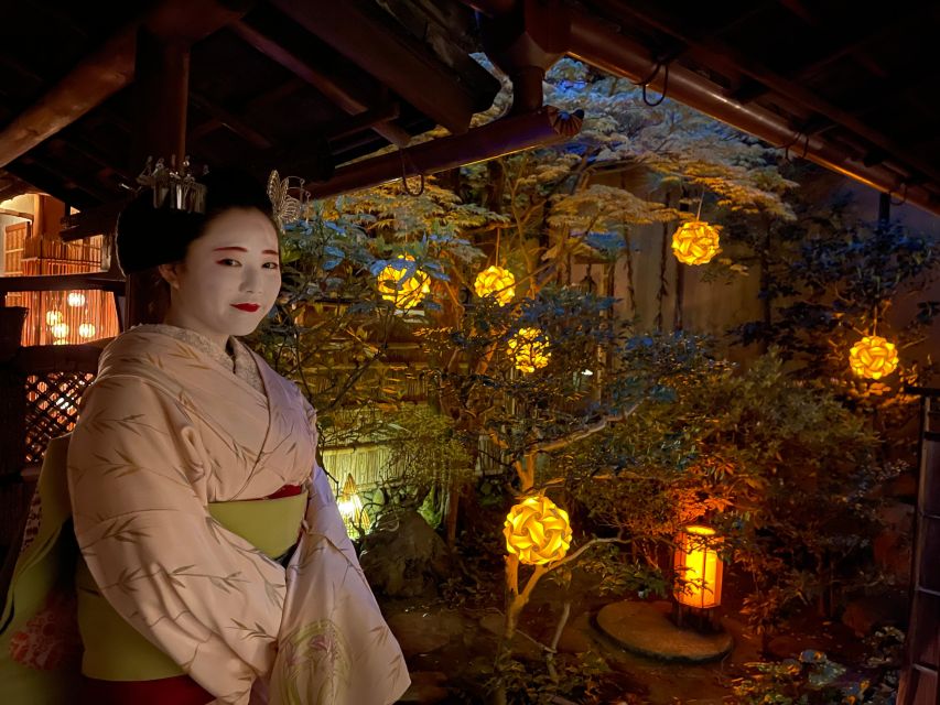 Kyoto: Maiko Happy Hour at a Historic Machiya - Tea with Uji matcha before the performance