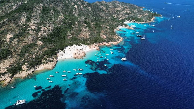 La Maddalena Archipelago: private all inclusive boat tour - Budelli and the view of Pink Beach